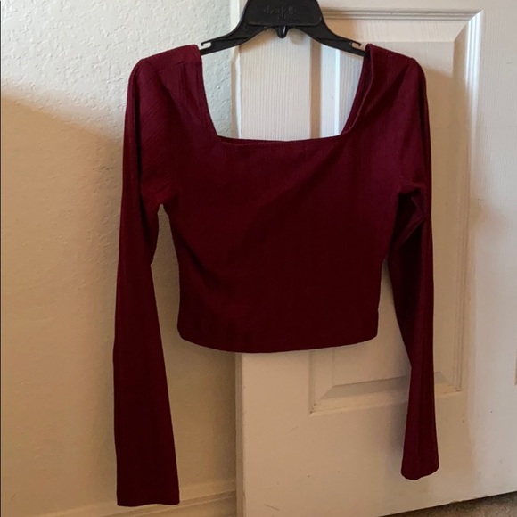 Urban Outfitters crop top - Picture 2 of 3